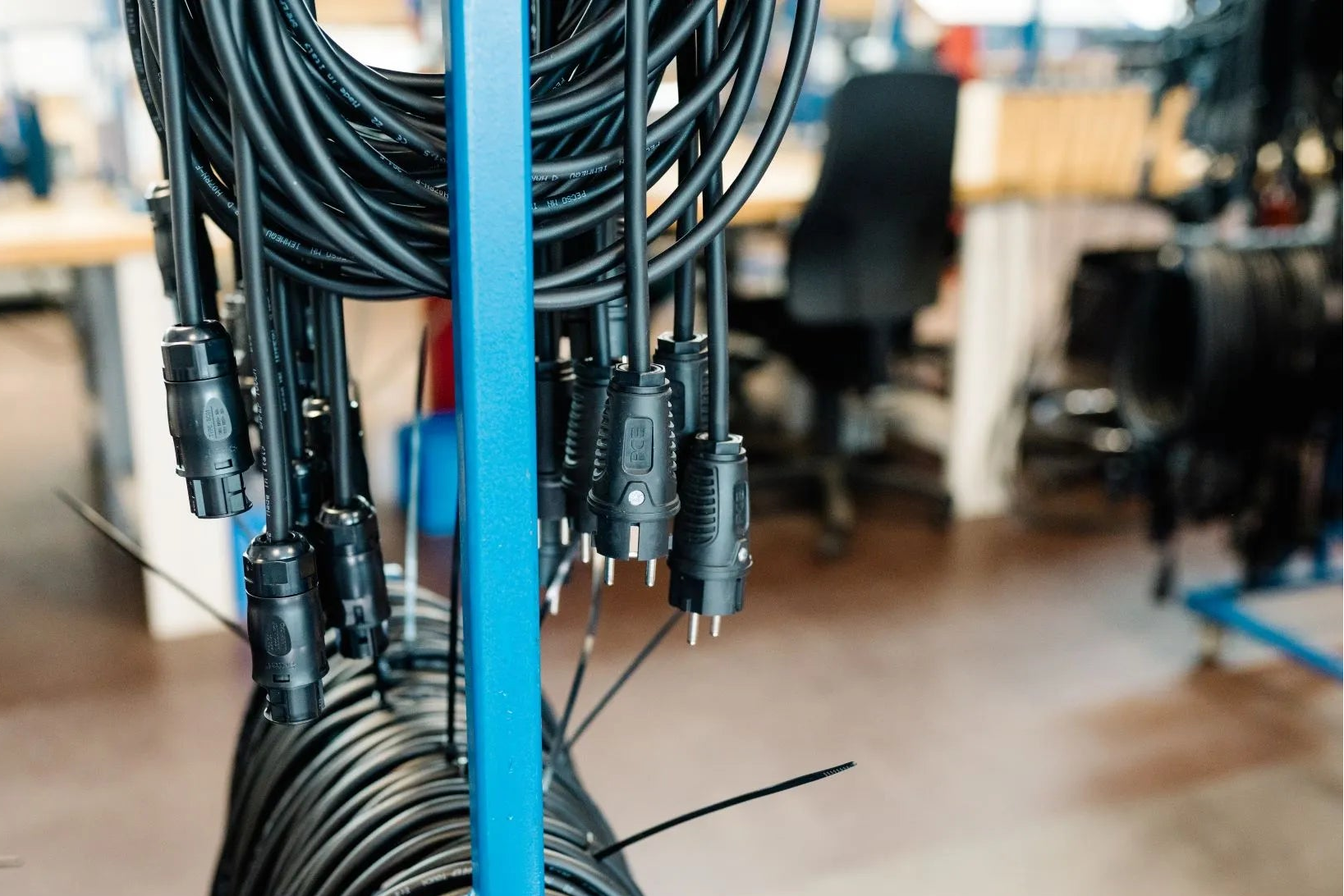 Anschlusskabel Balkonkraftwerk Produktion